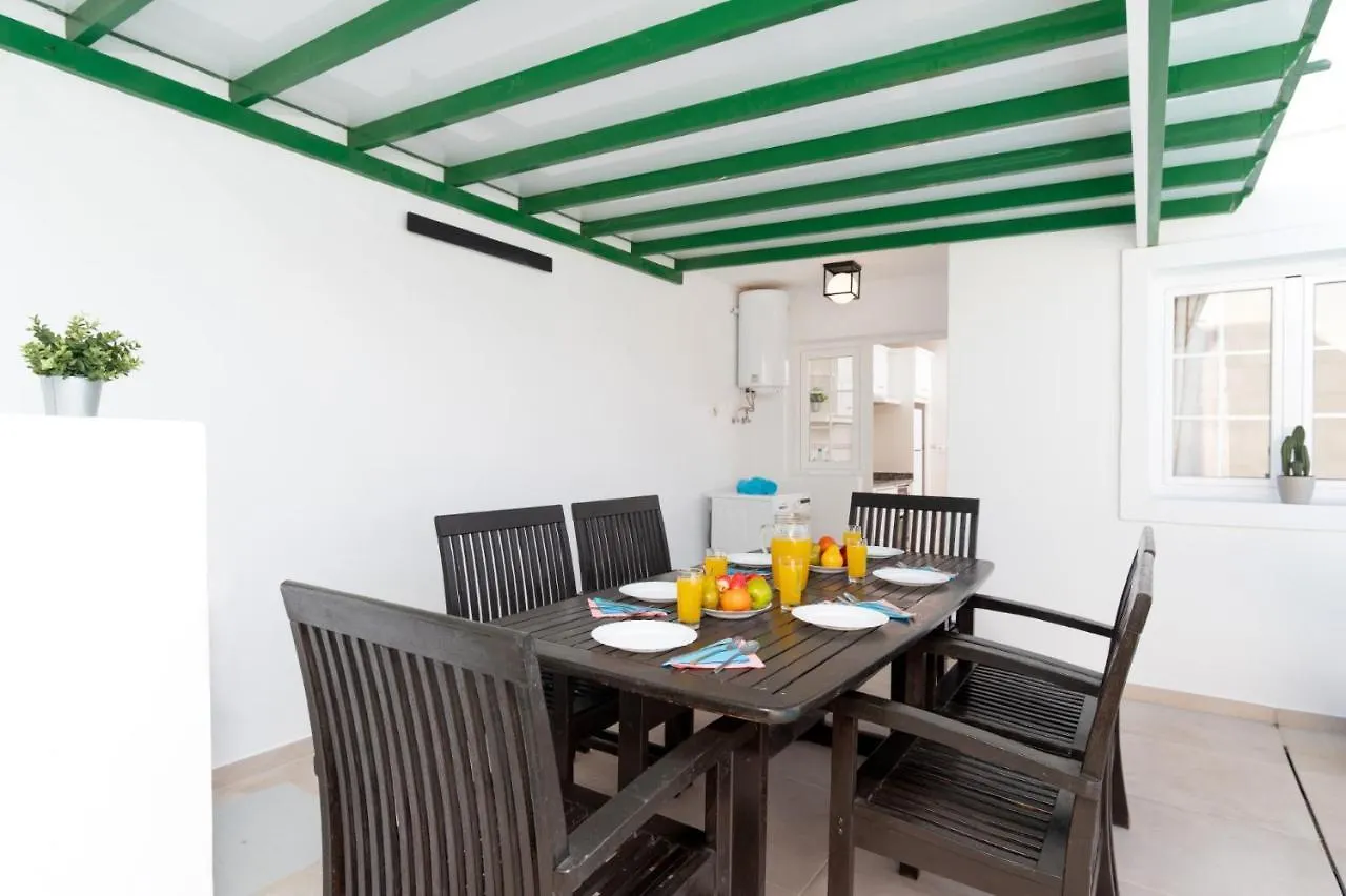 Villa Togio 2 By Villa Plus Puerto del Carmen  0*, Puerto del Carmen (Lanzarote)